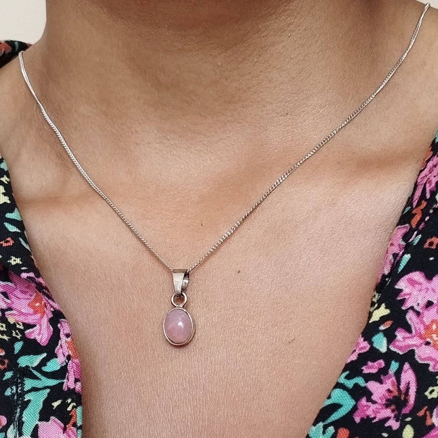 Collar opalo rosa